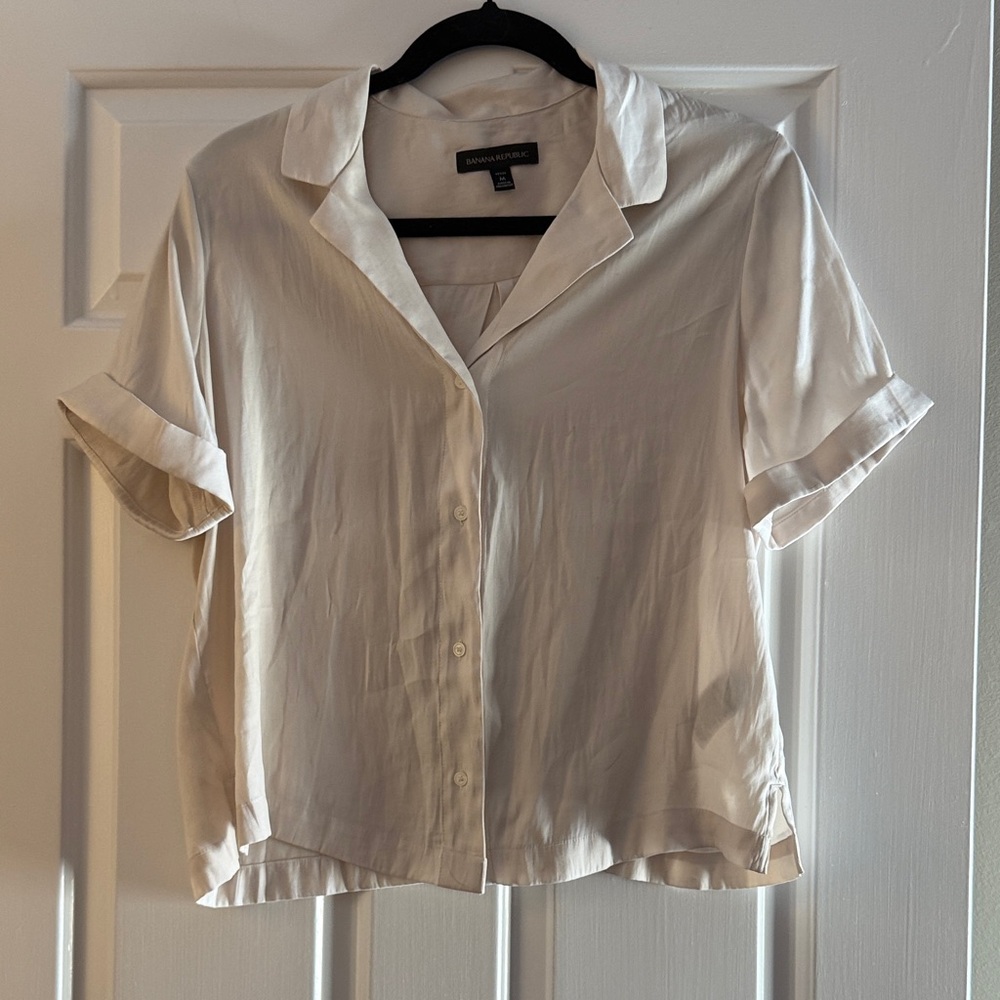 Banana Republic Off-White Button-Down Shirt